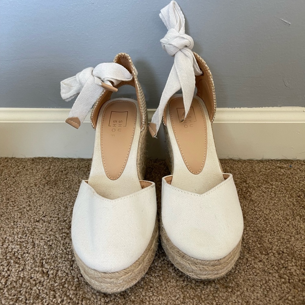Womens tie up white wedges